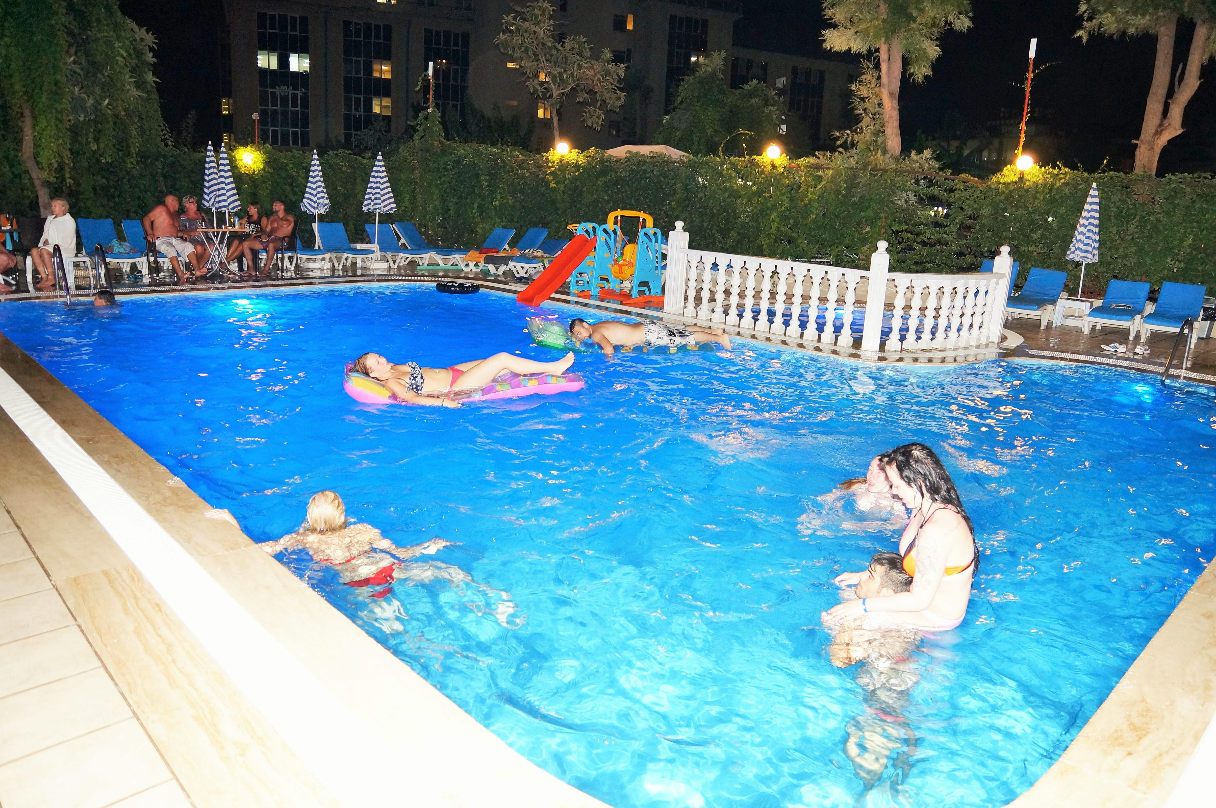 Select Suite & Apart Hotel Аланя Екстериор снимка